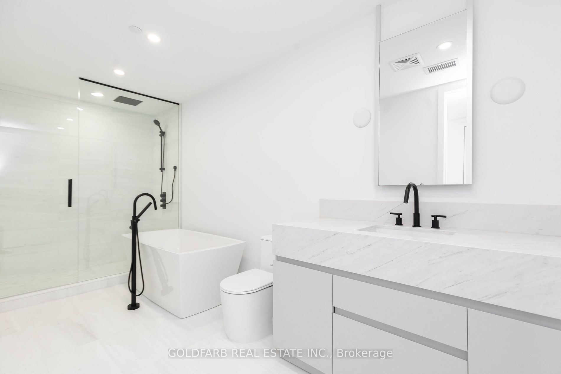 346 Davenport Rd, #404