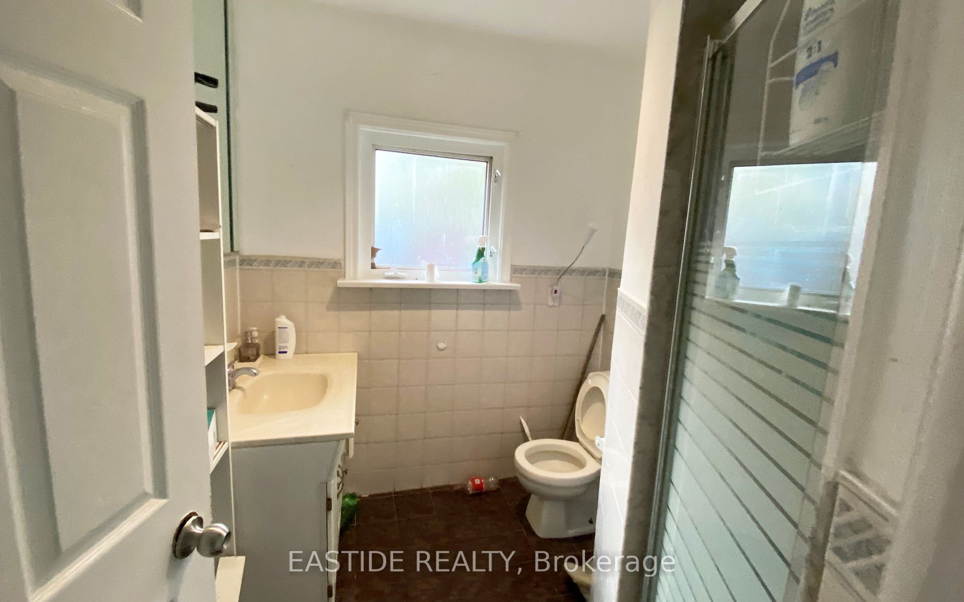 255 Codsell Ave