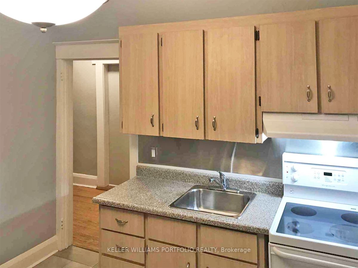 287 Ossington Ave