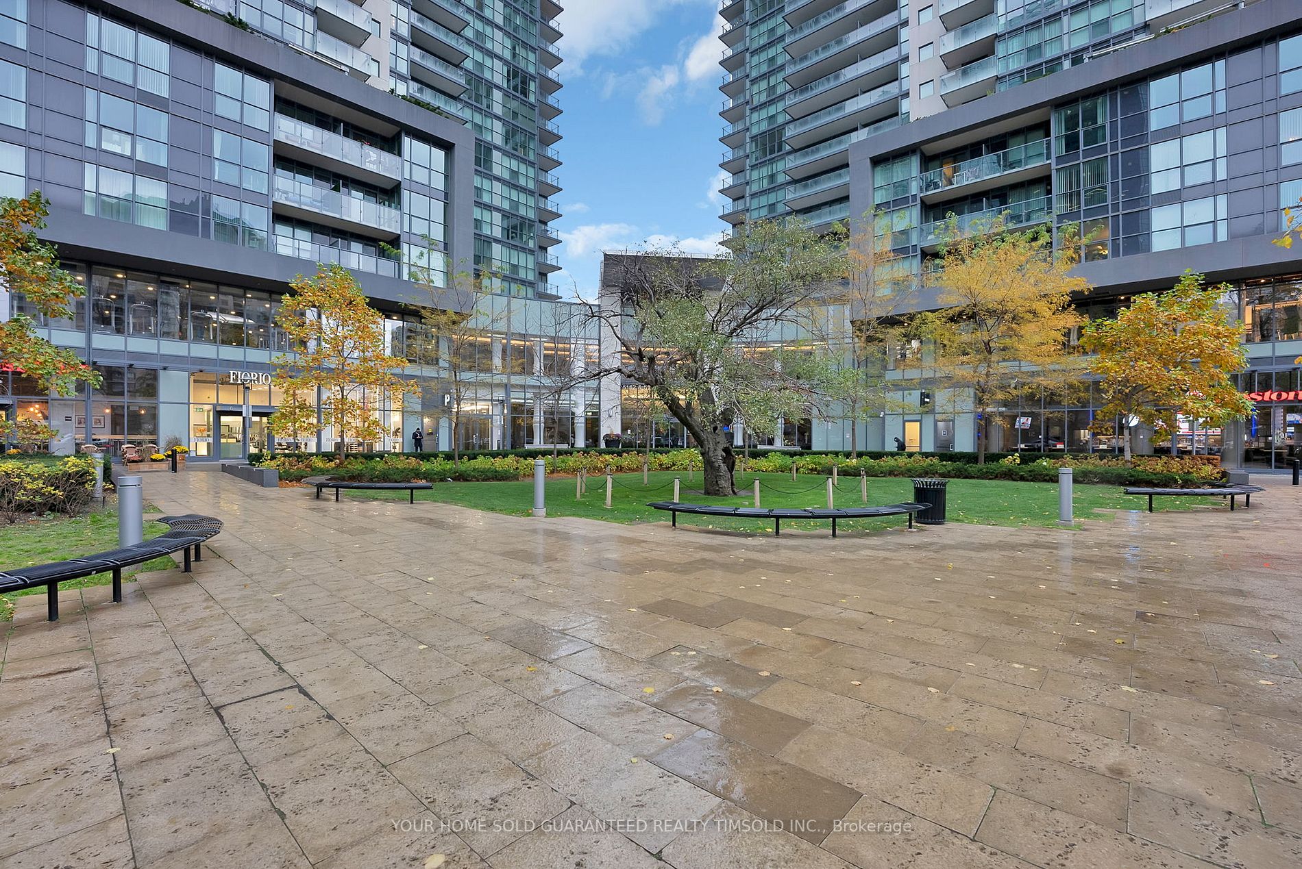 5162 Yonge St, #Ph302