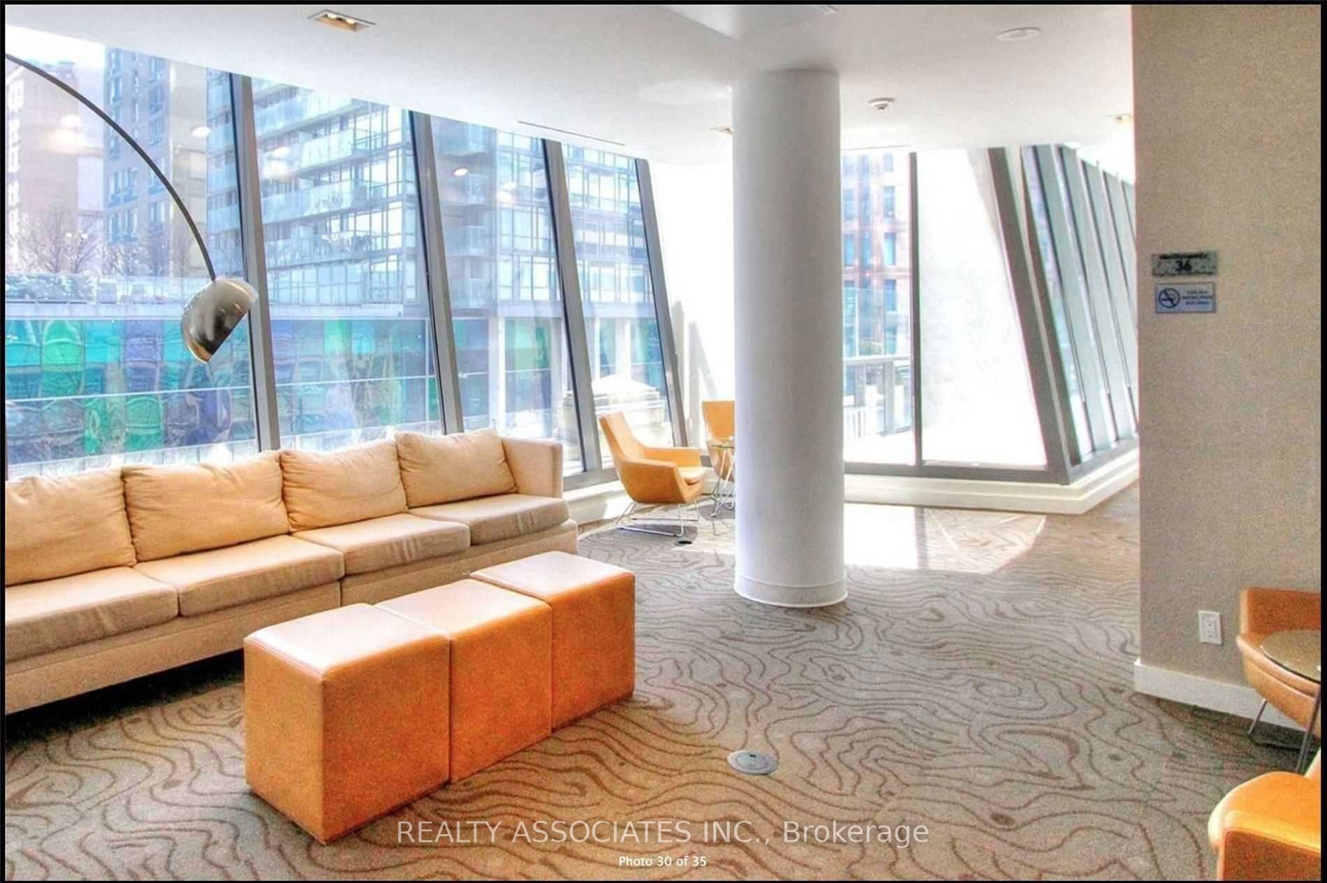 832 Bay St, #1309