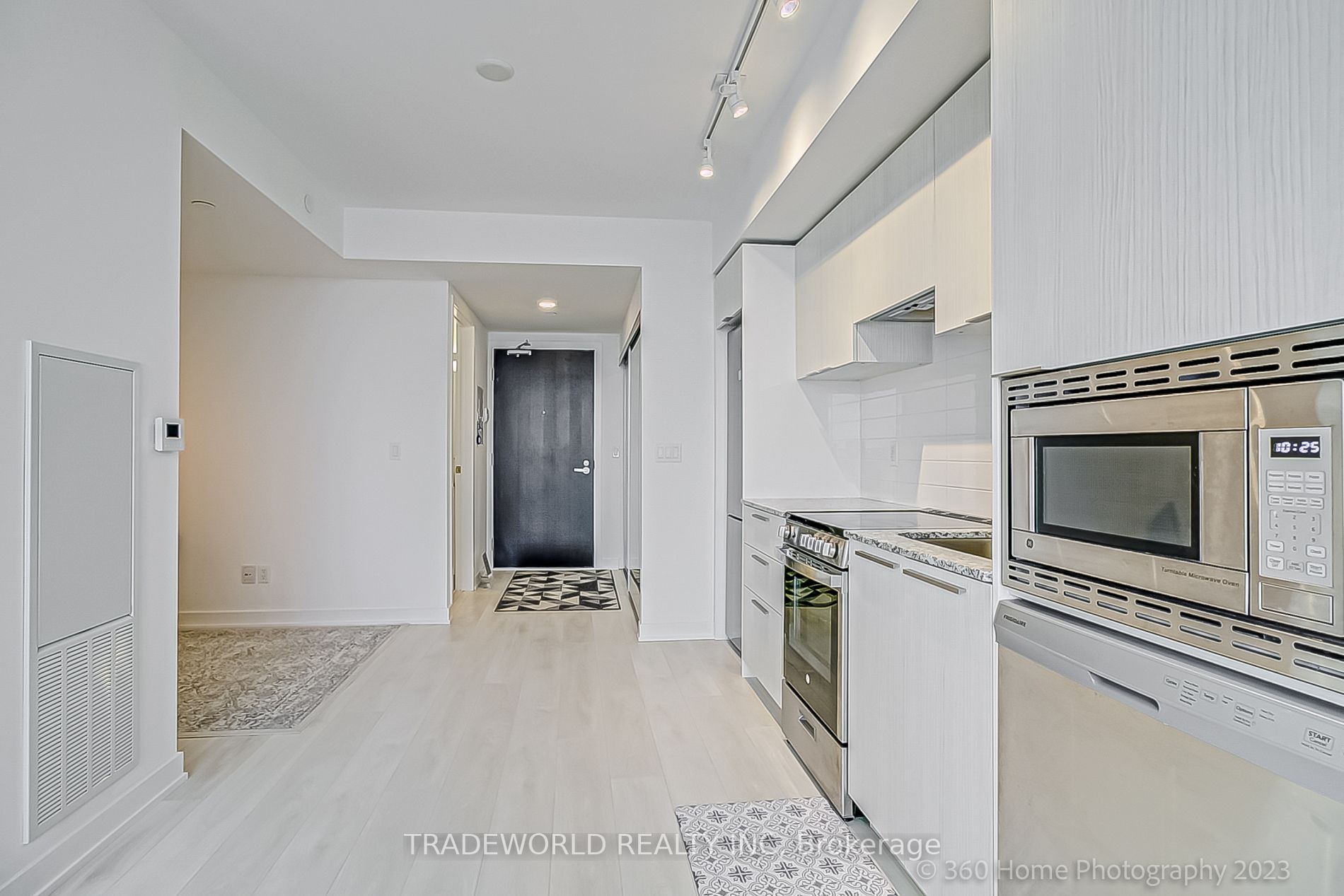 501 Yonge St, #5103
