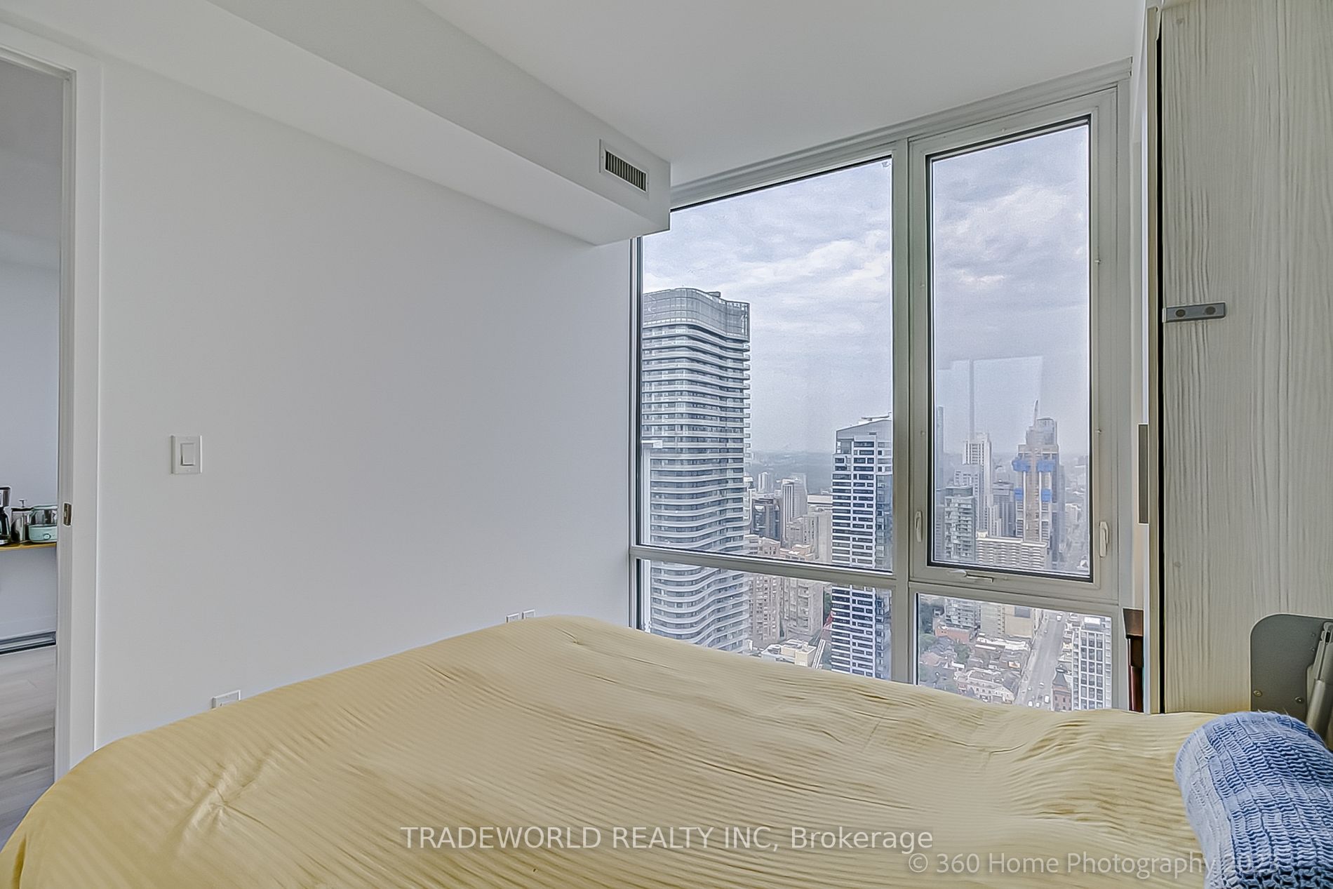 501 Yonge St, #5103