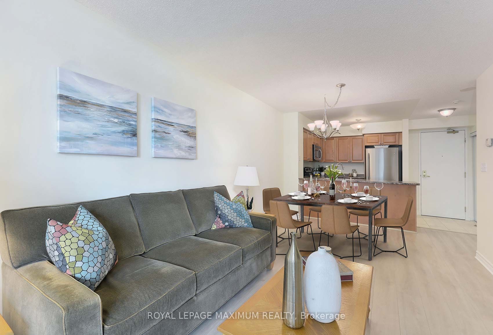 18 Spring Garden Ave, #1209