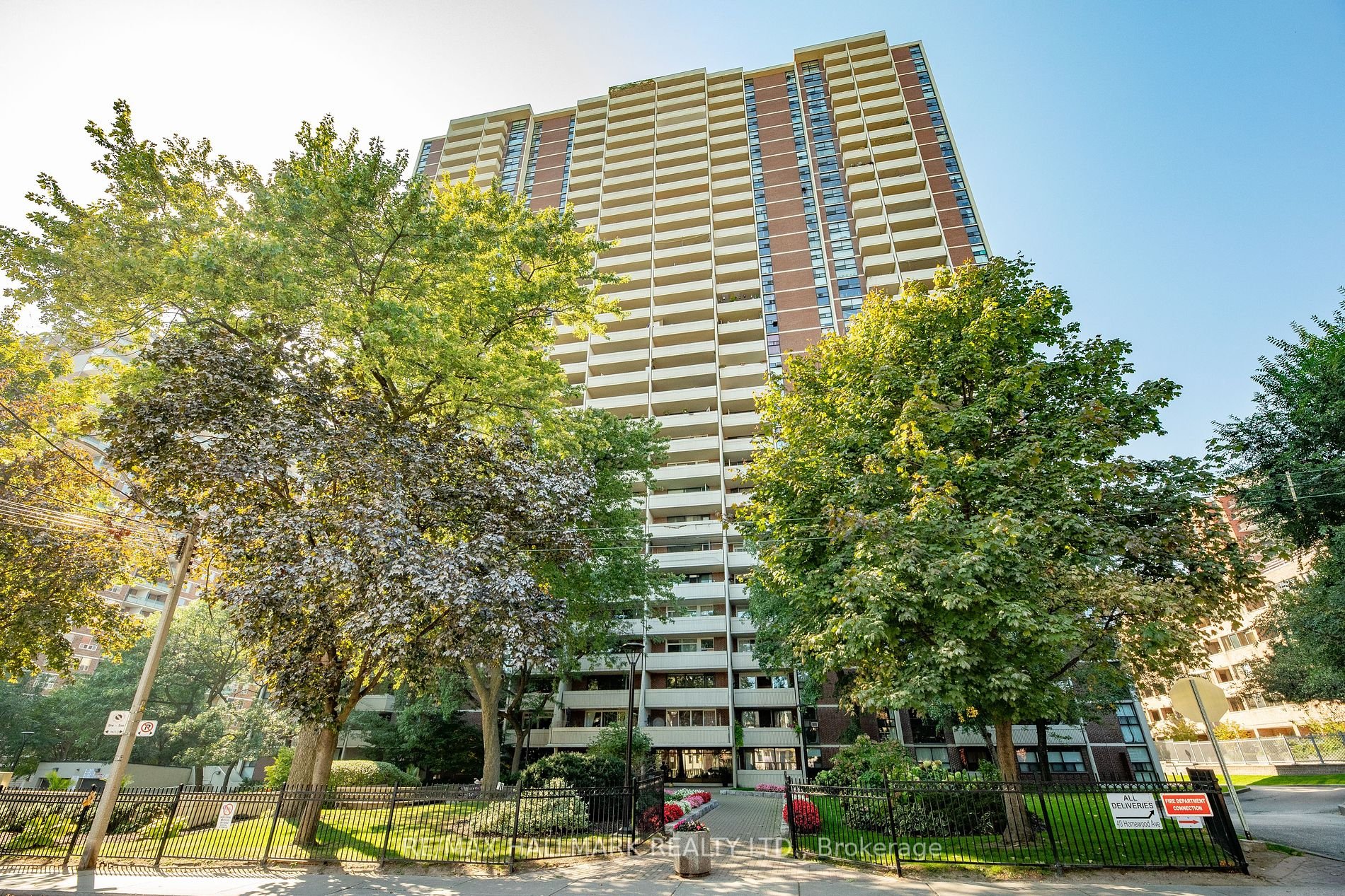 40 Homewood Ave, #1106