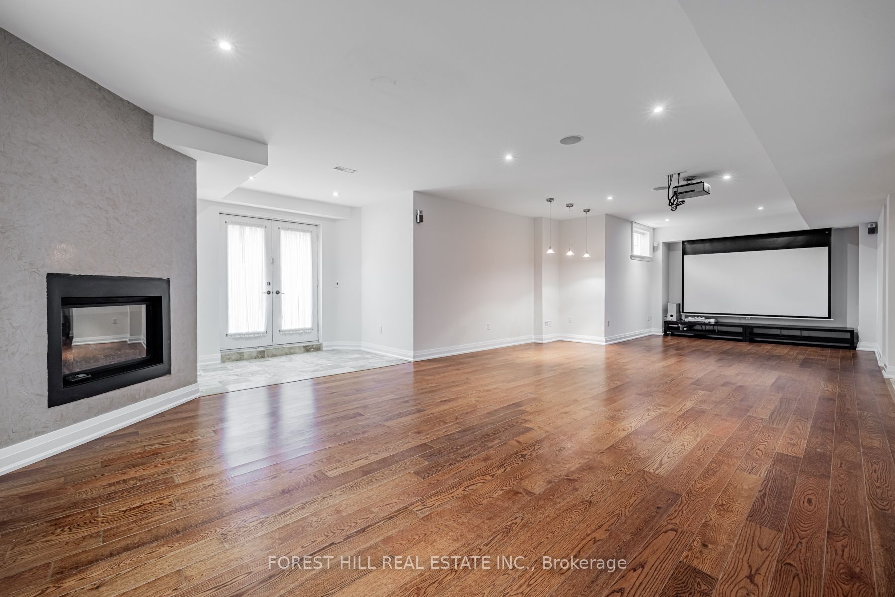275 Hillcrest Ave