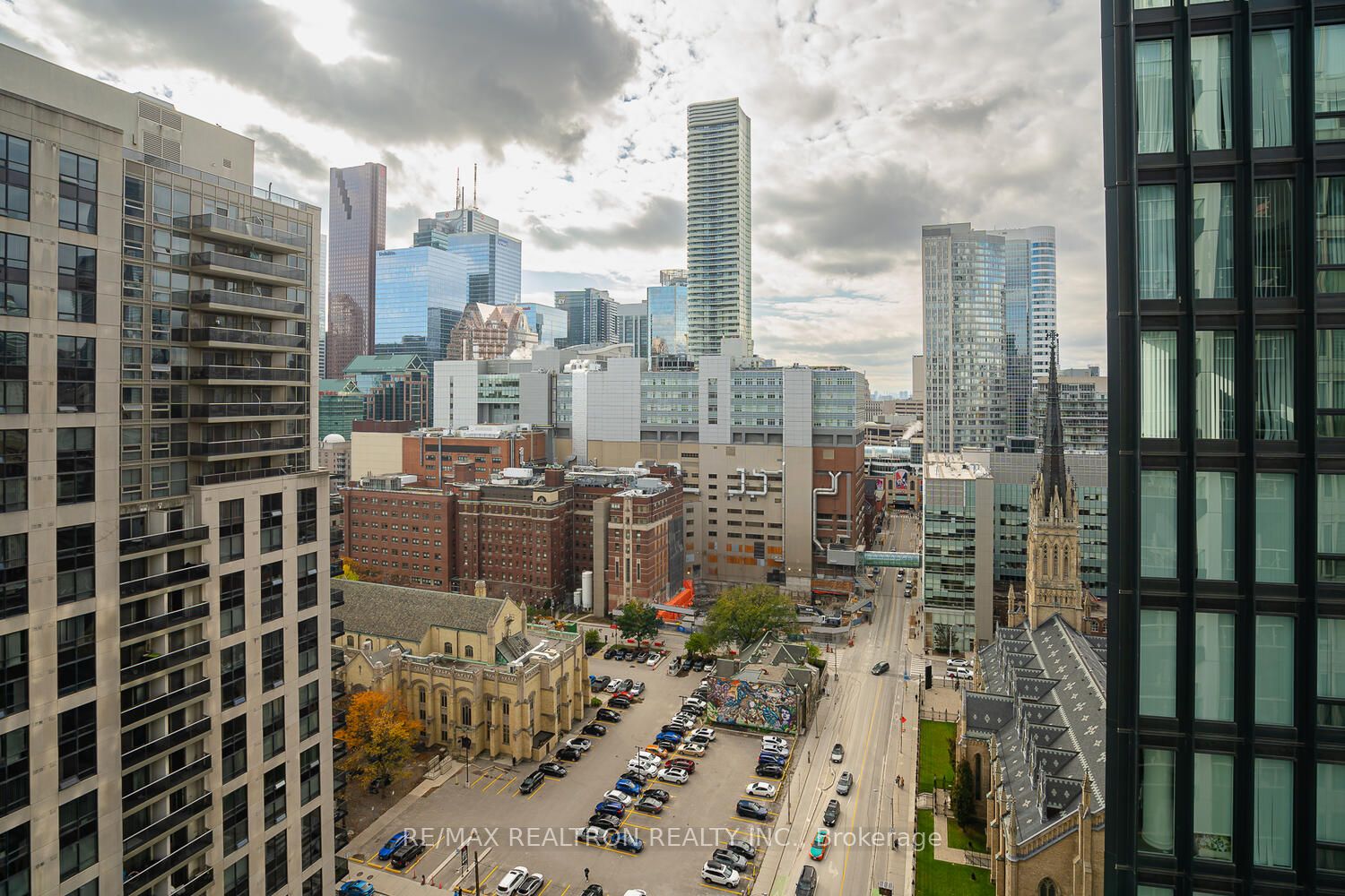 68 Shuter St, #2305