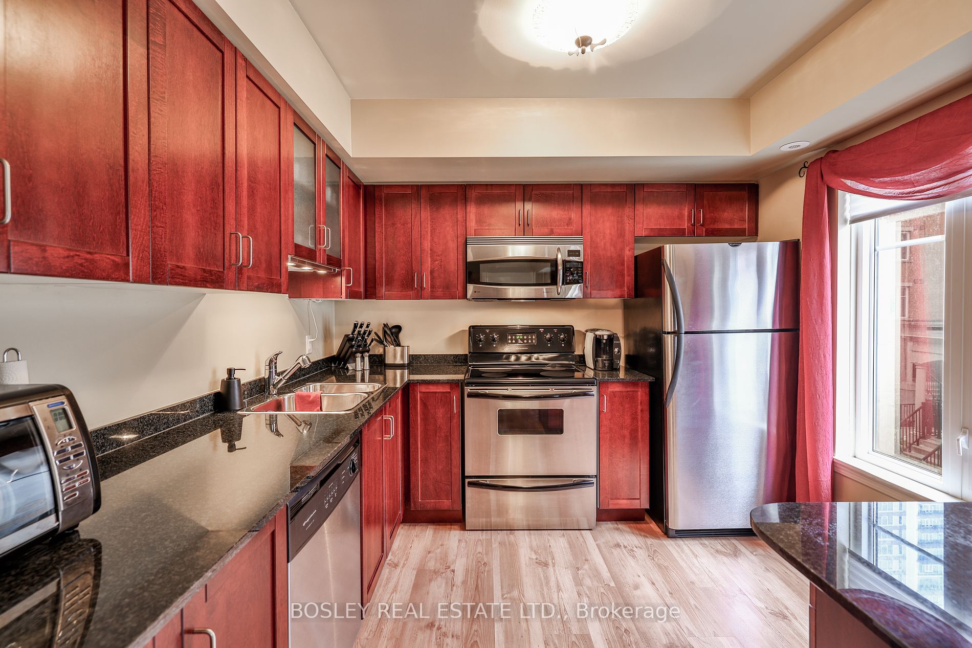 34 Western Battery Rd, #430
