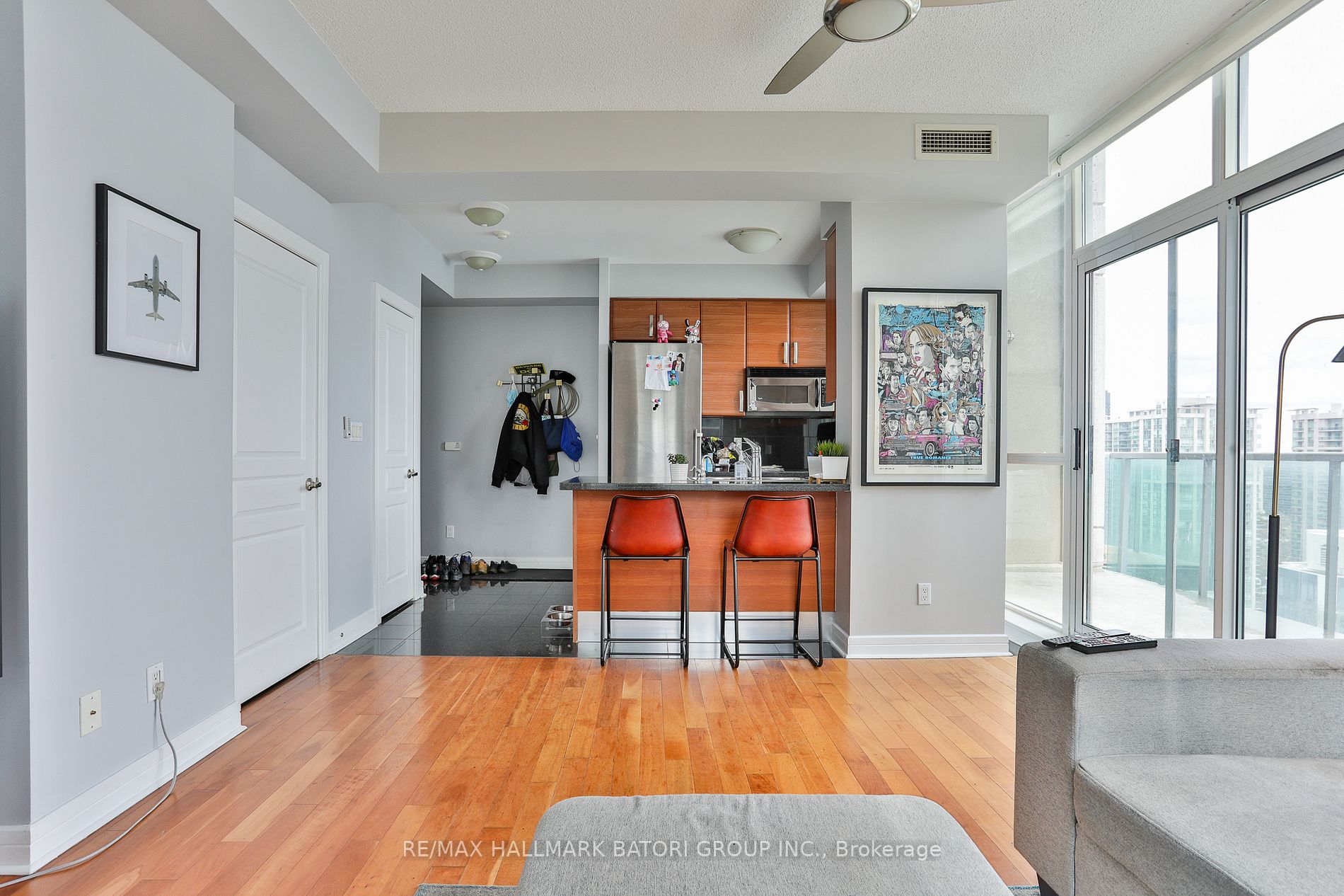 1 Avondale Ave, #1008