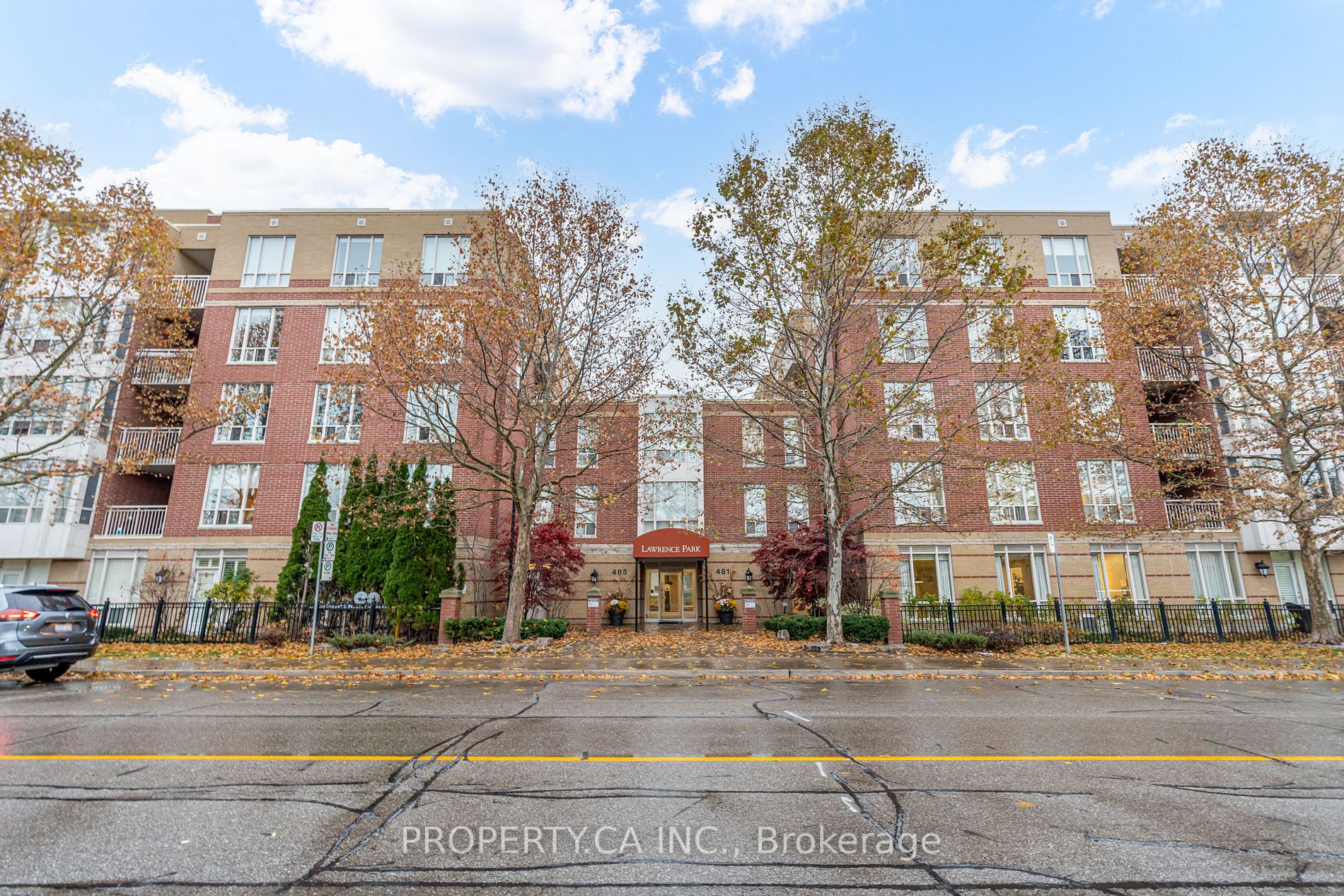481 Rosewell Ave, #114