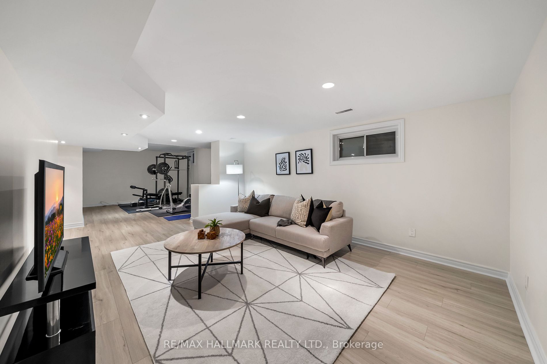 17 Argonne Crescent
