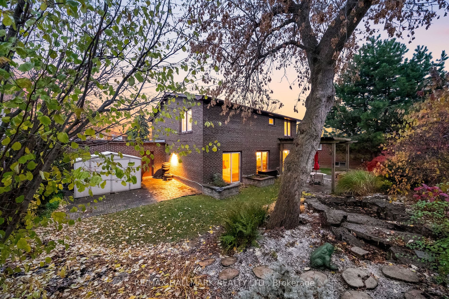 17 Argonne Crescent