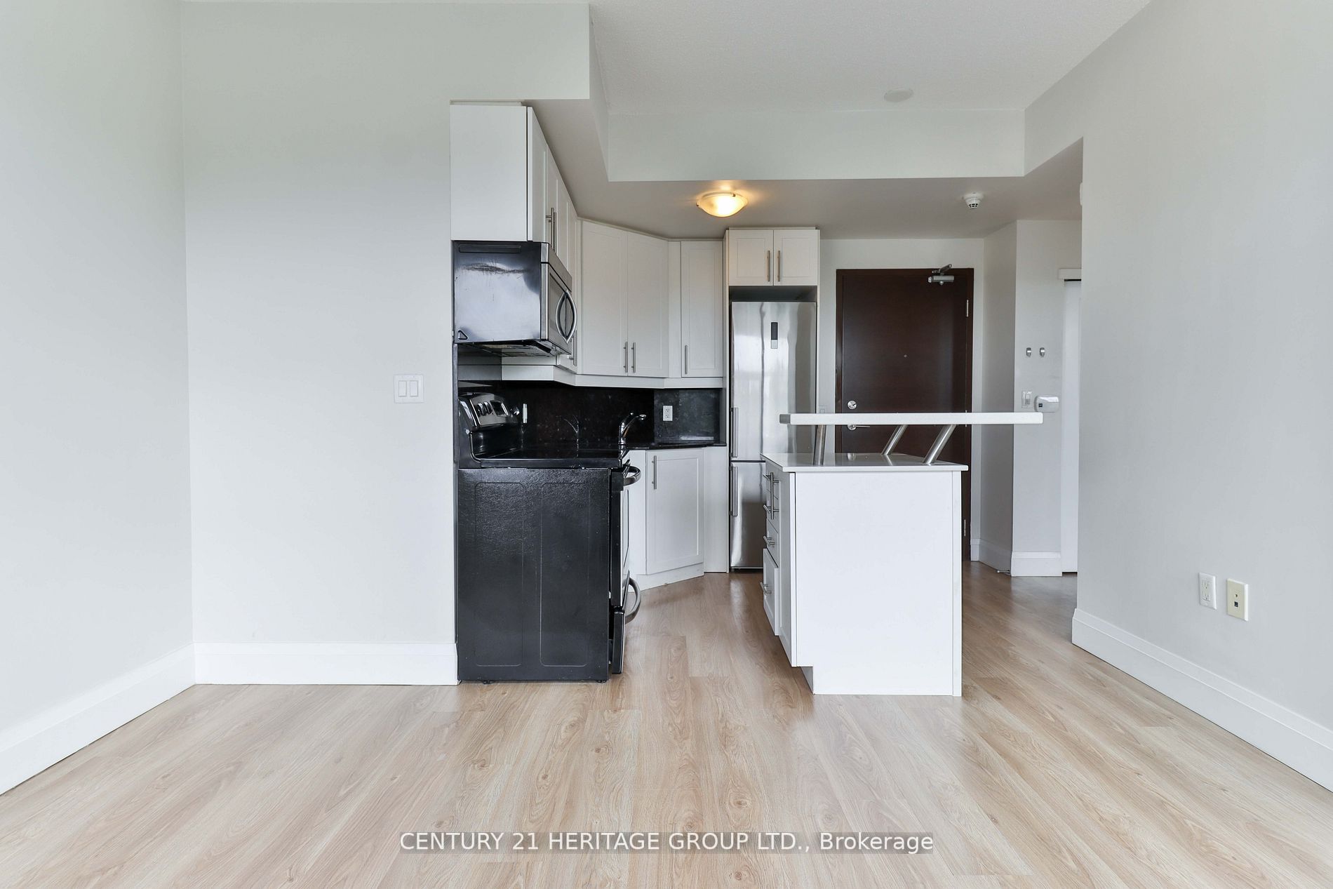 222 Finch Ave W, #410