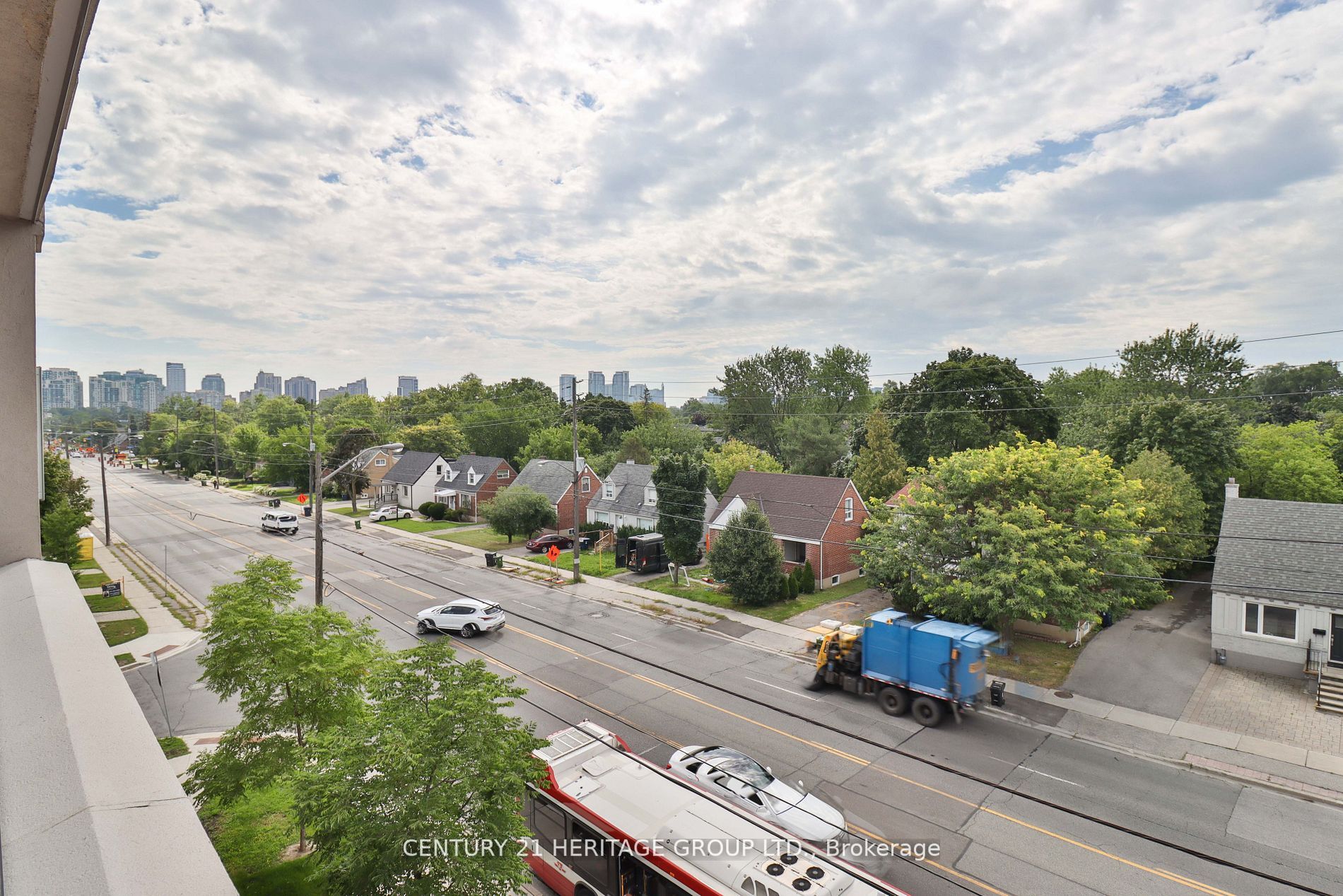222 Finch Ave W, #410