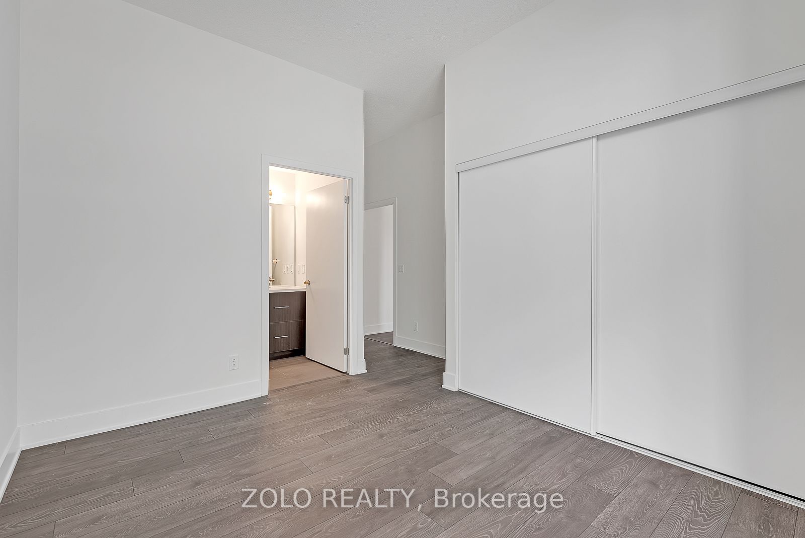 188 Fairview Mall Dr, #101