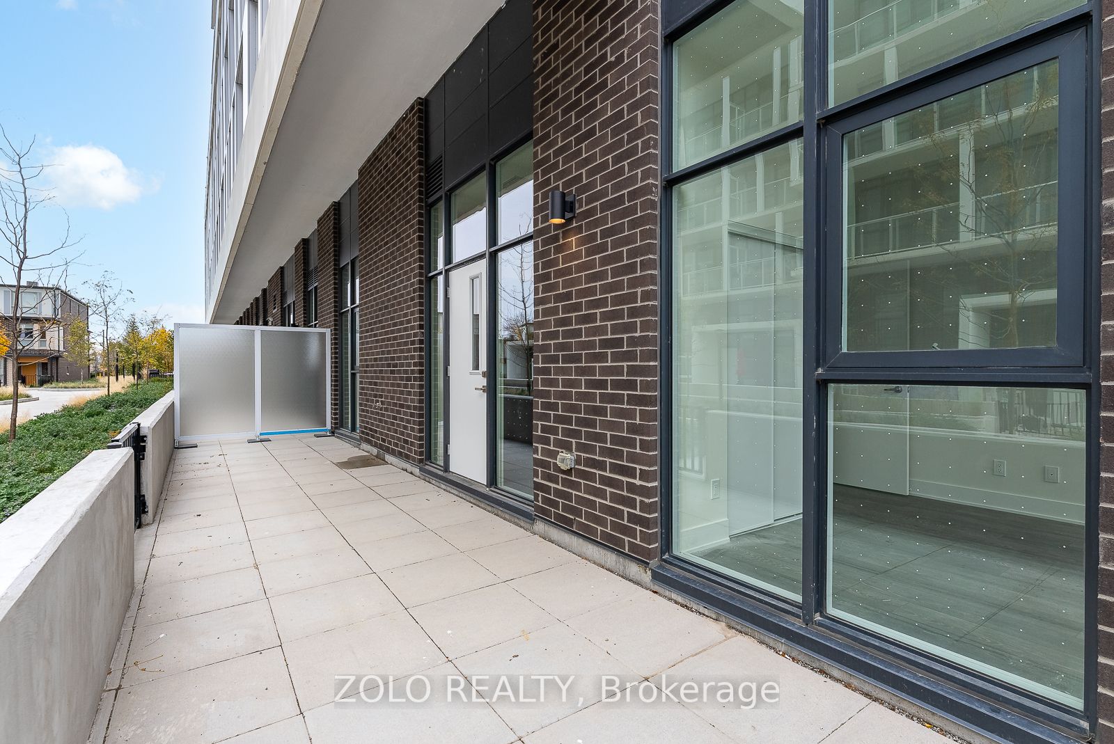 188 Fairview Mall Dr, #101