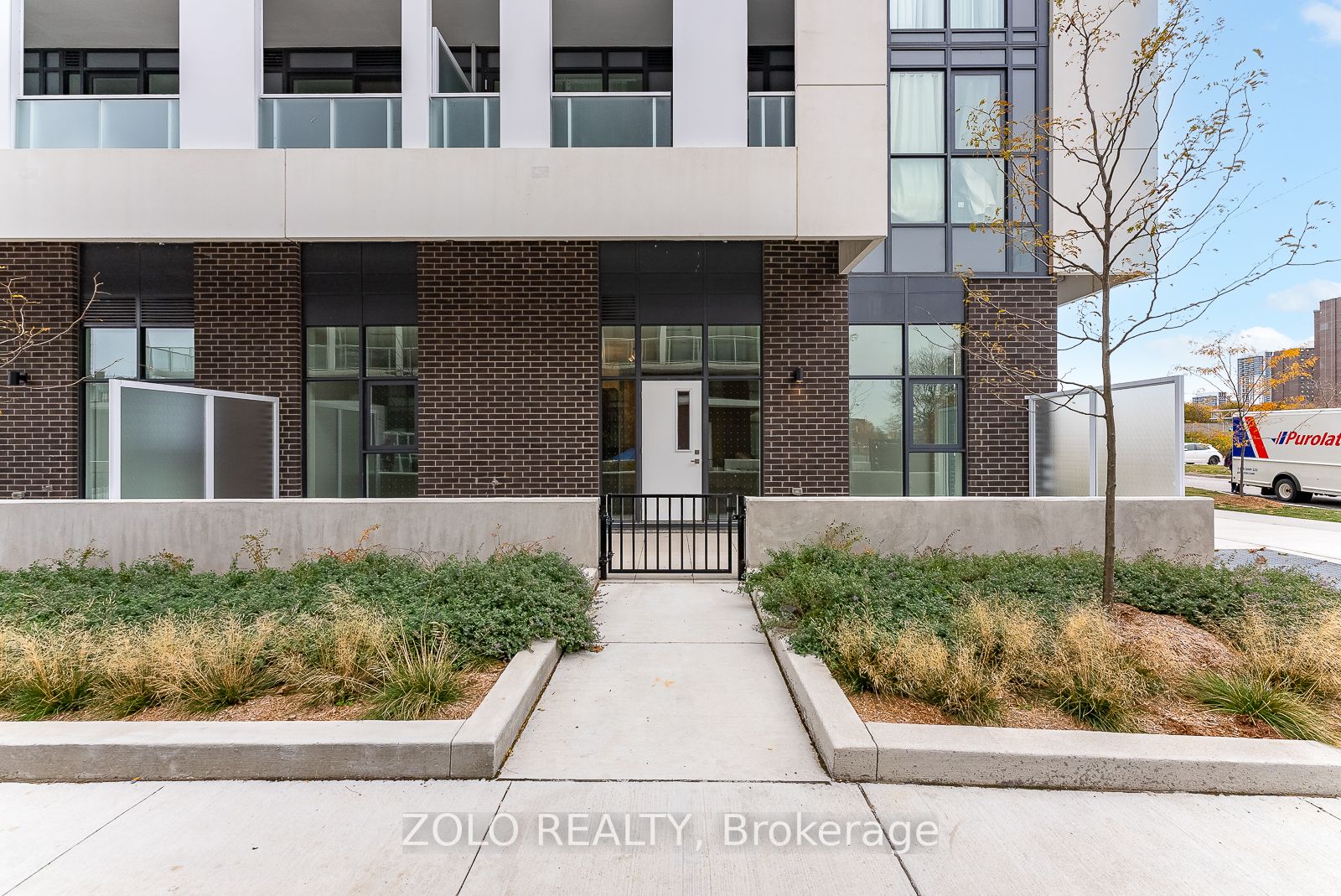 188 Fairview Mall Dr, #101