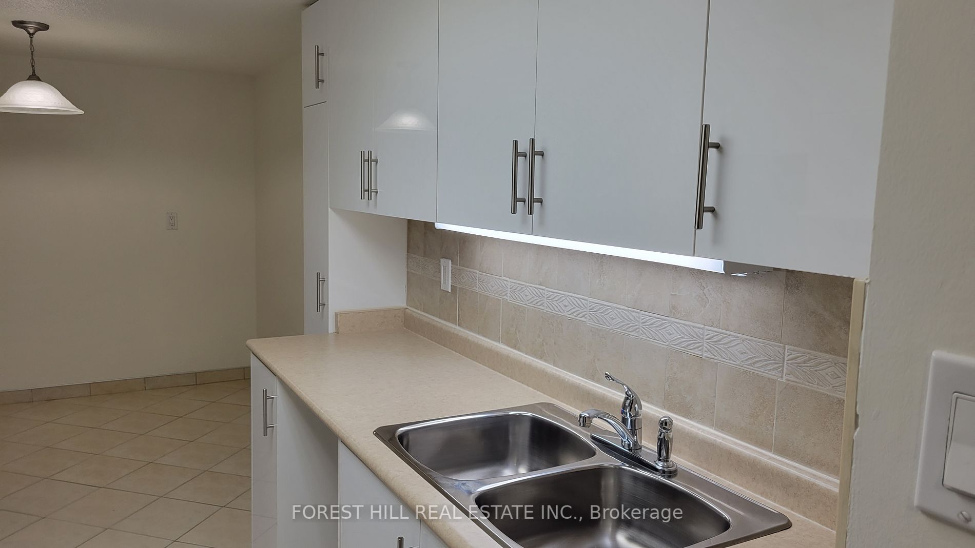4001 Bayview Ave, #214