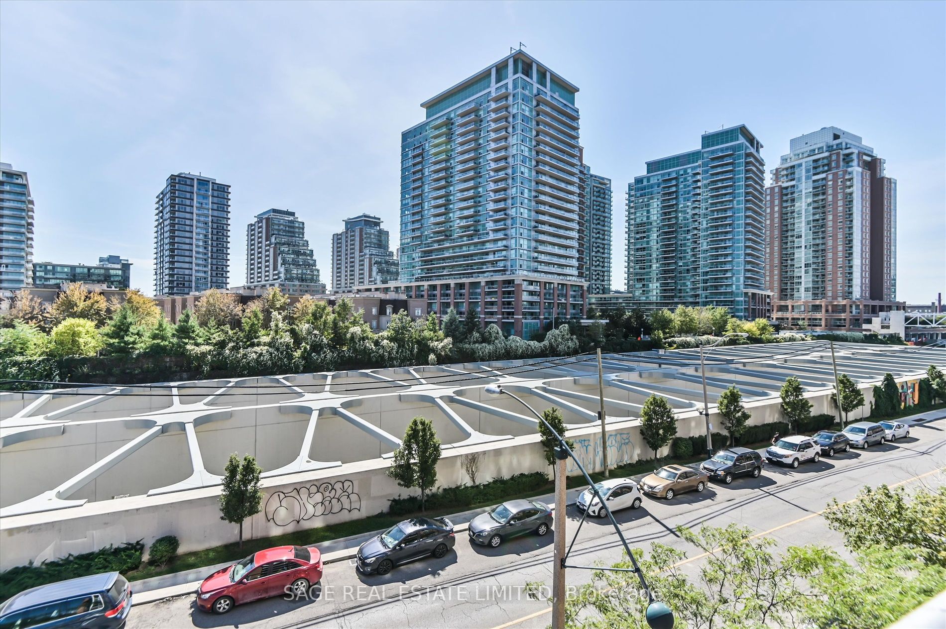1 Shaw St, #410