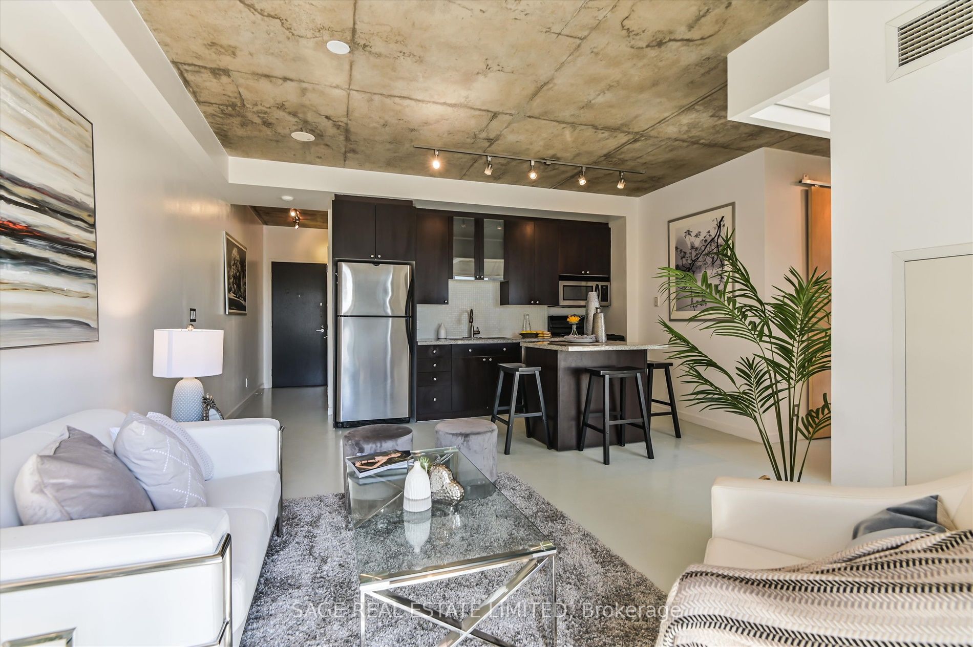 1 Shaw St, #410