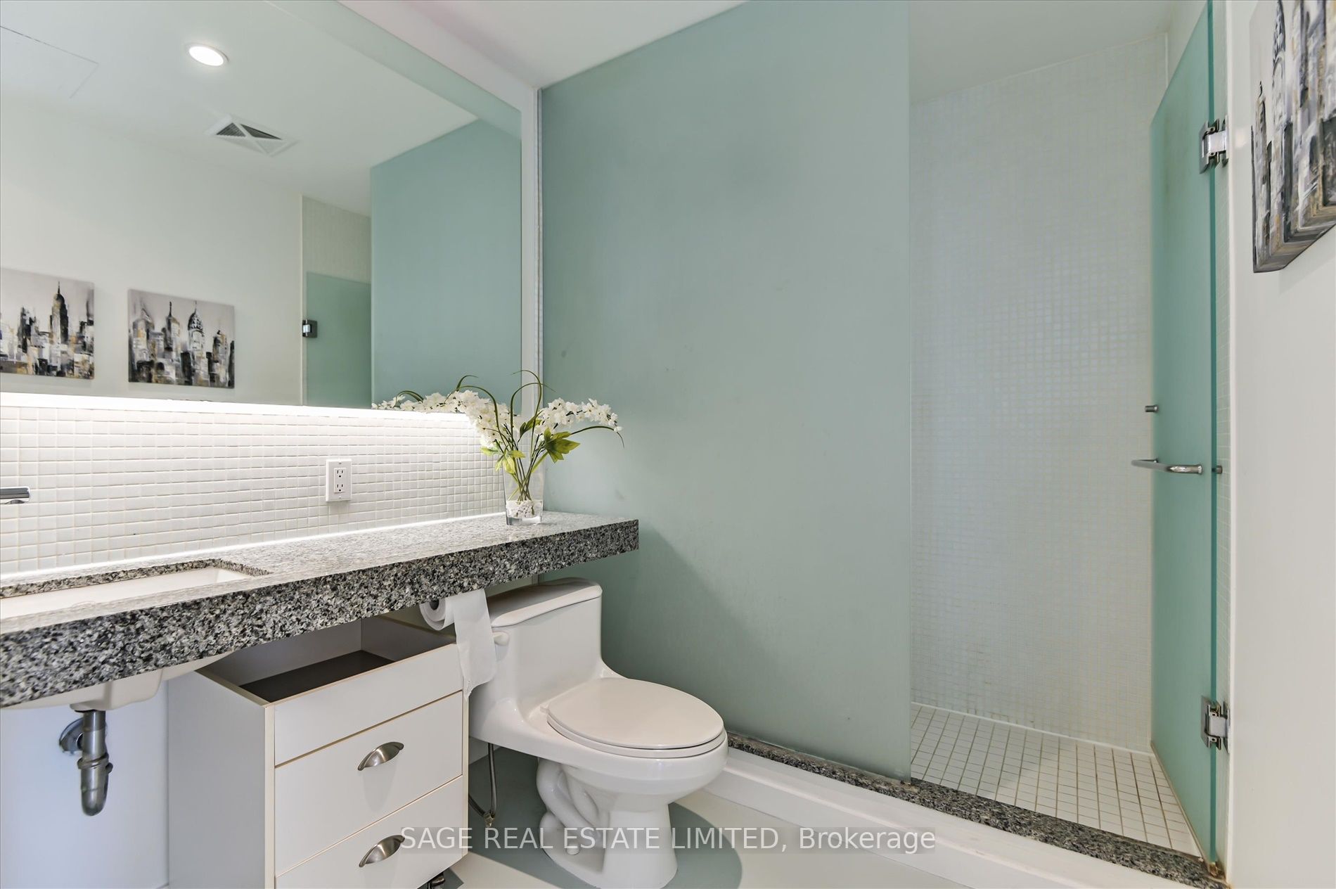 1 Shaw St, #410