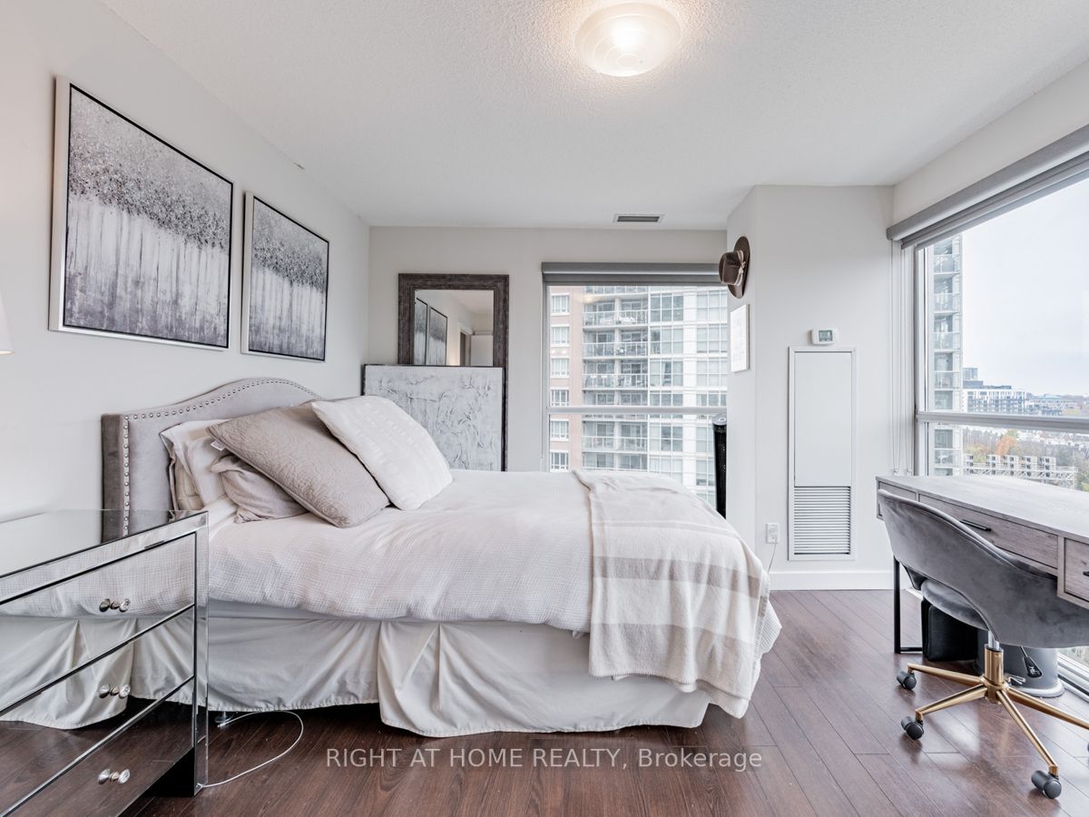 100 Western Battery Rd, #907
