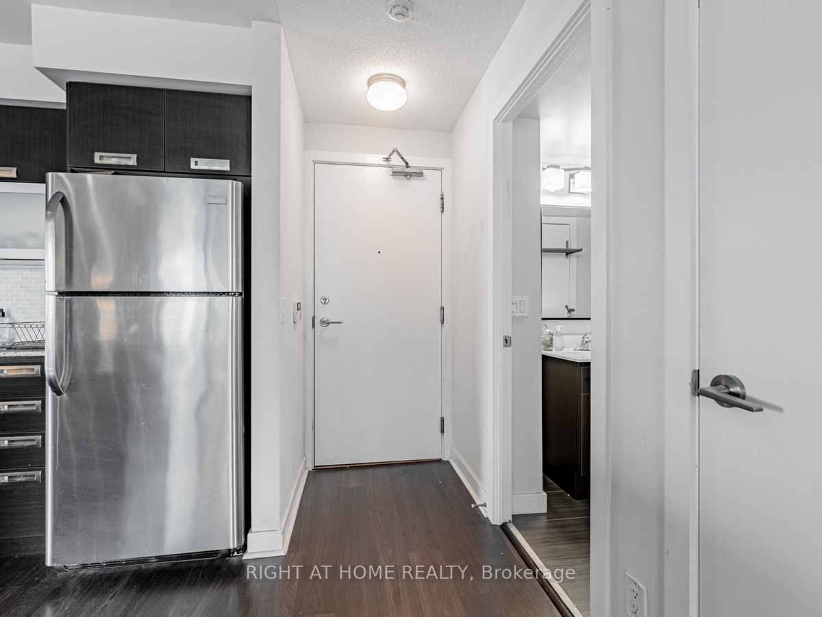 100 Western Battery Rd, #907