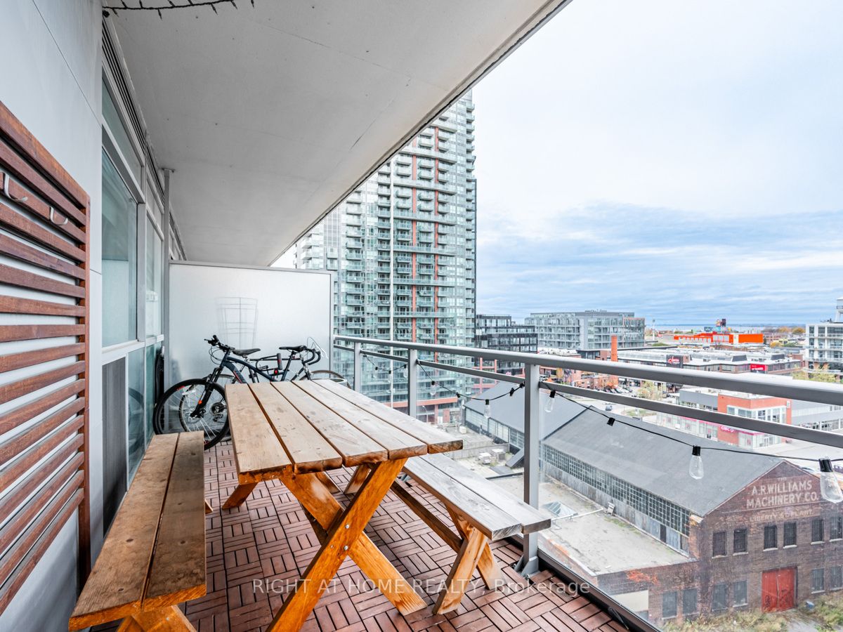 100 Western Battery Rd, #907