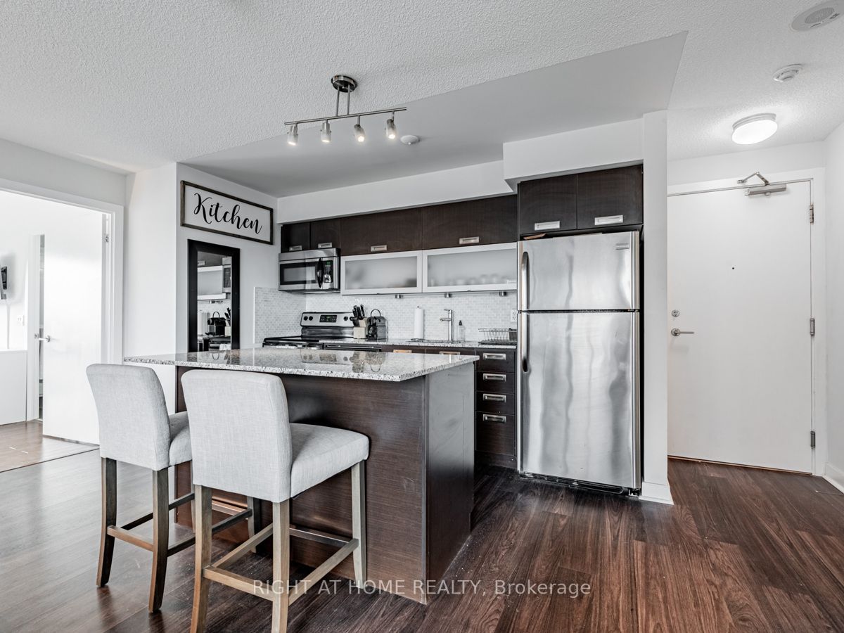 100 Western Battery Rd, #907
