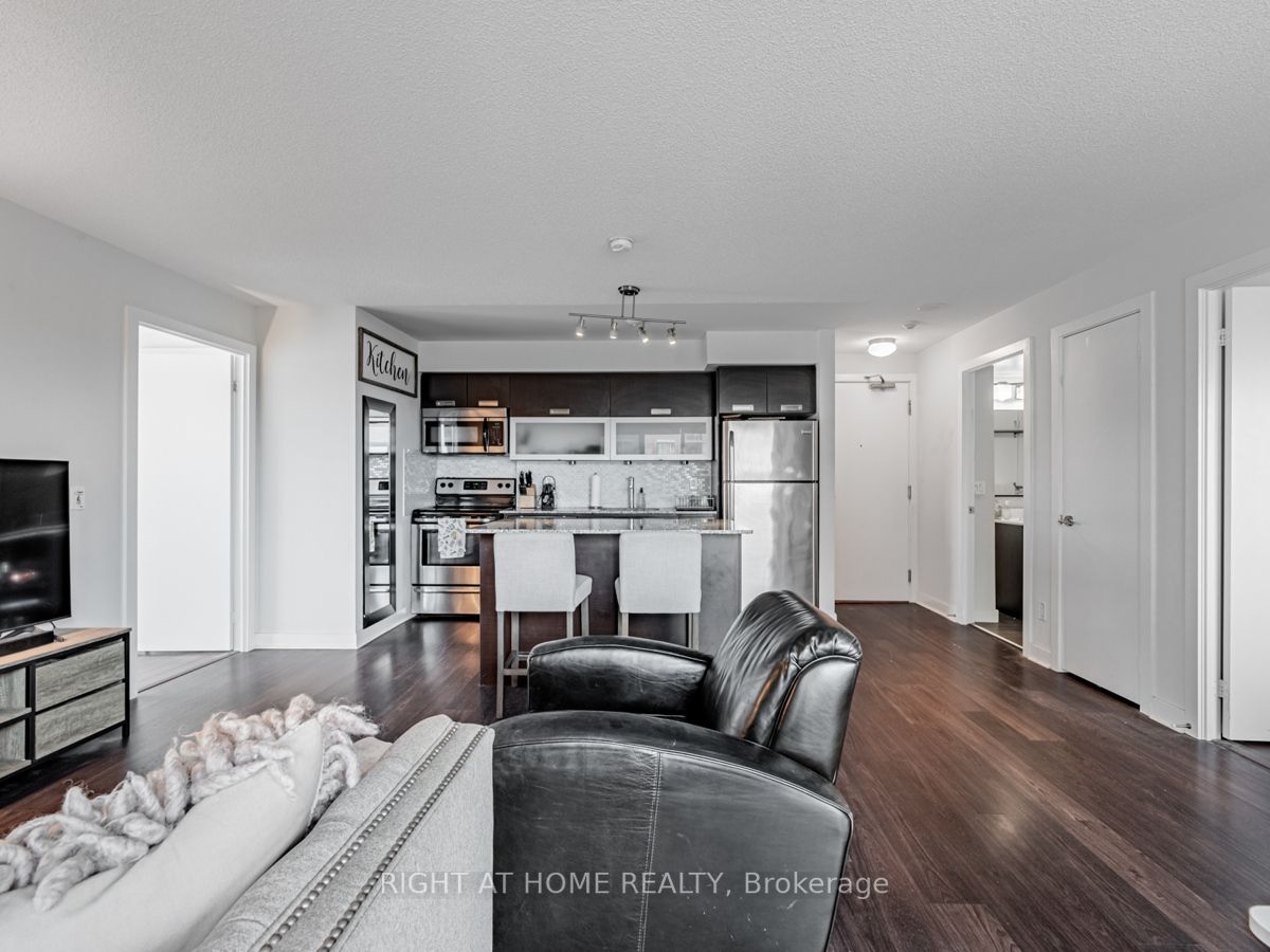 100 Western Battery Rd, #907