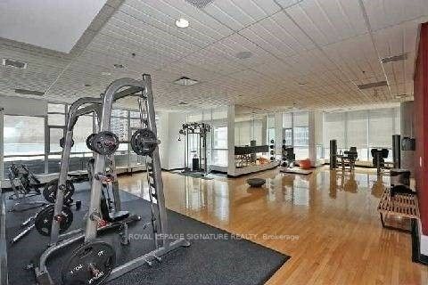 375 King St W, #3210