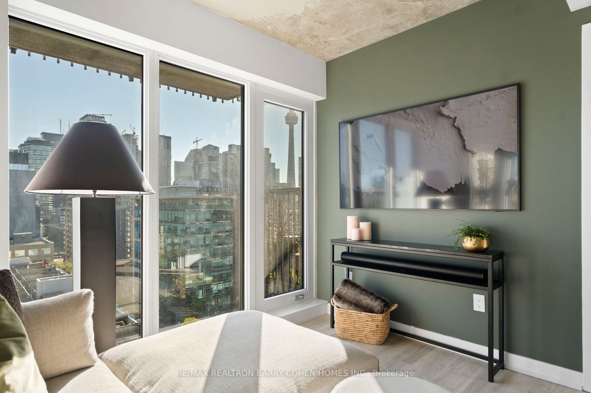2 Augusta Ave, #1301