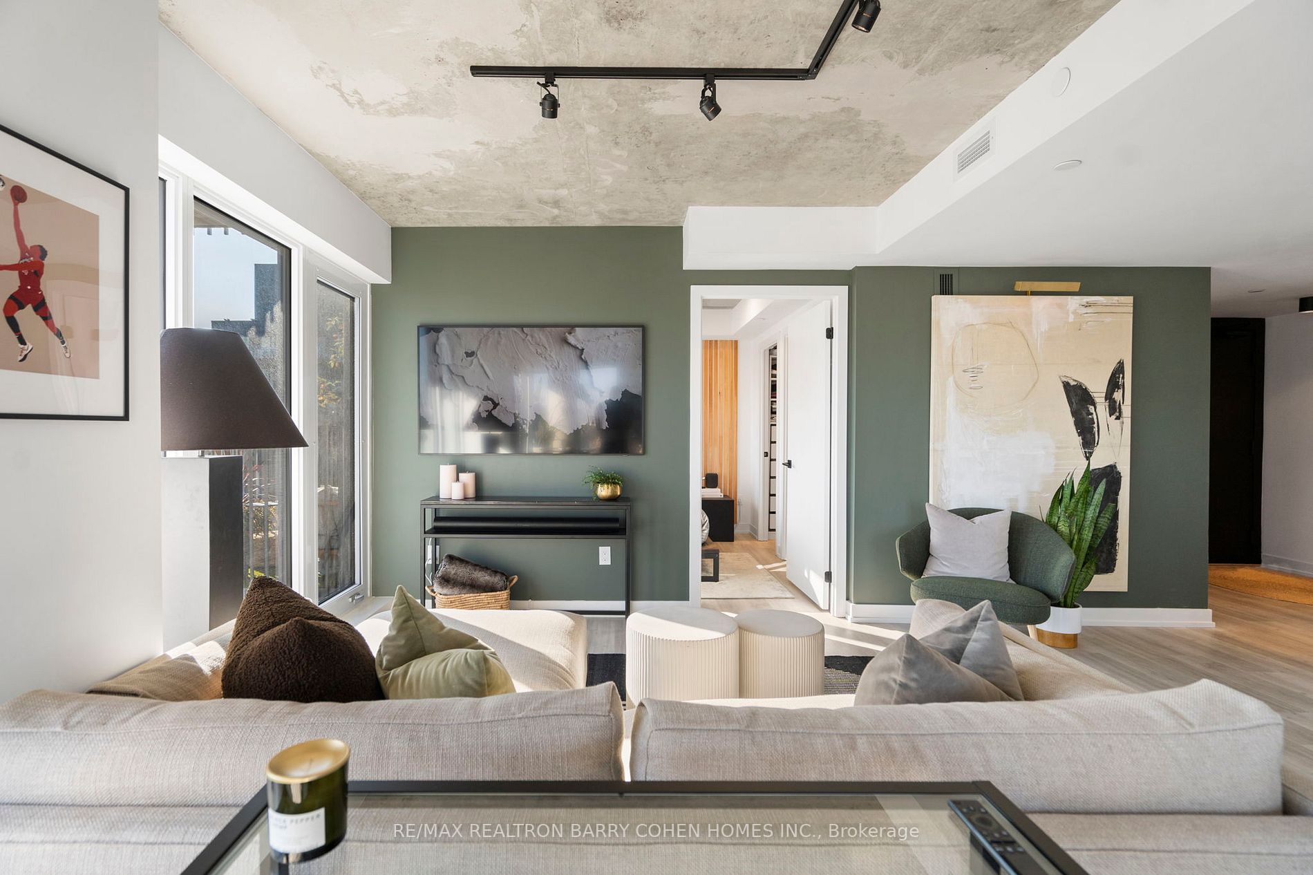 2 Augusta Ave, #1301