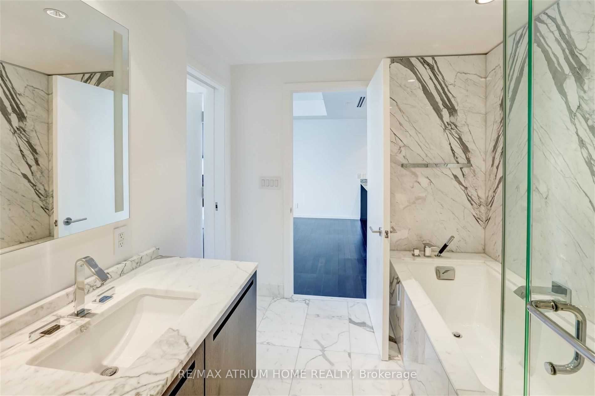 180 University Ave, #3504