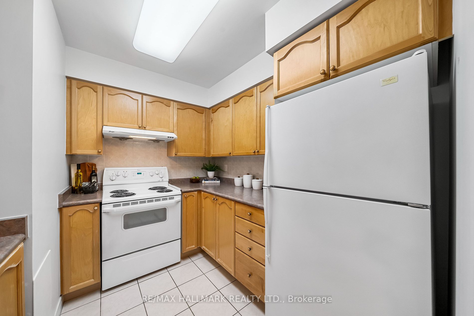 28 Empress Ave, #509