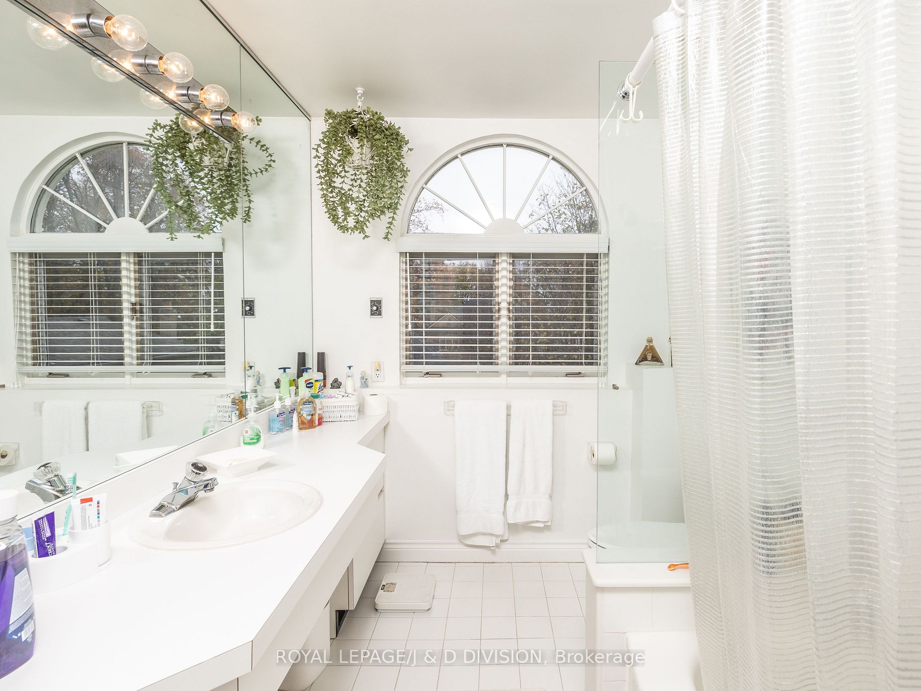 119 Dinnick Cres