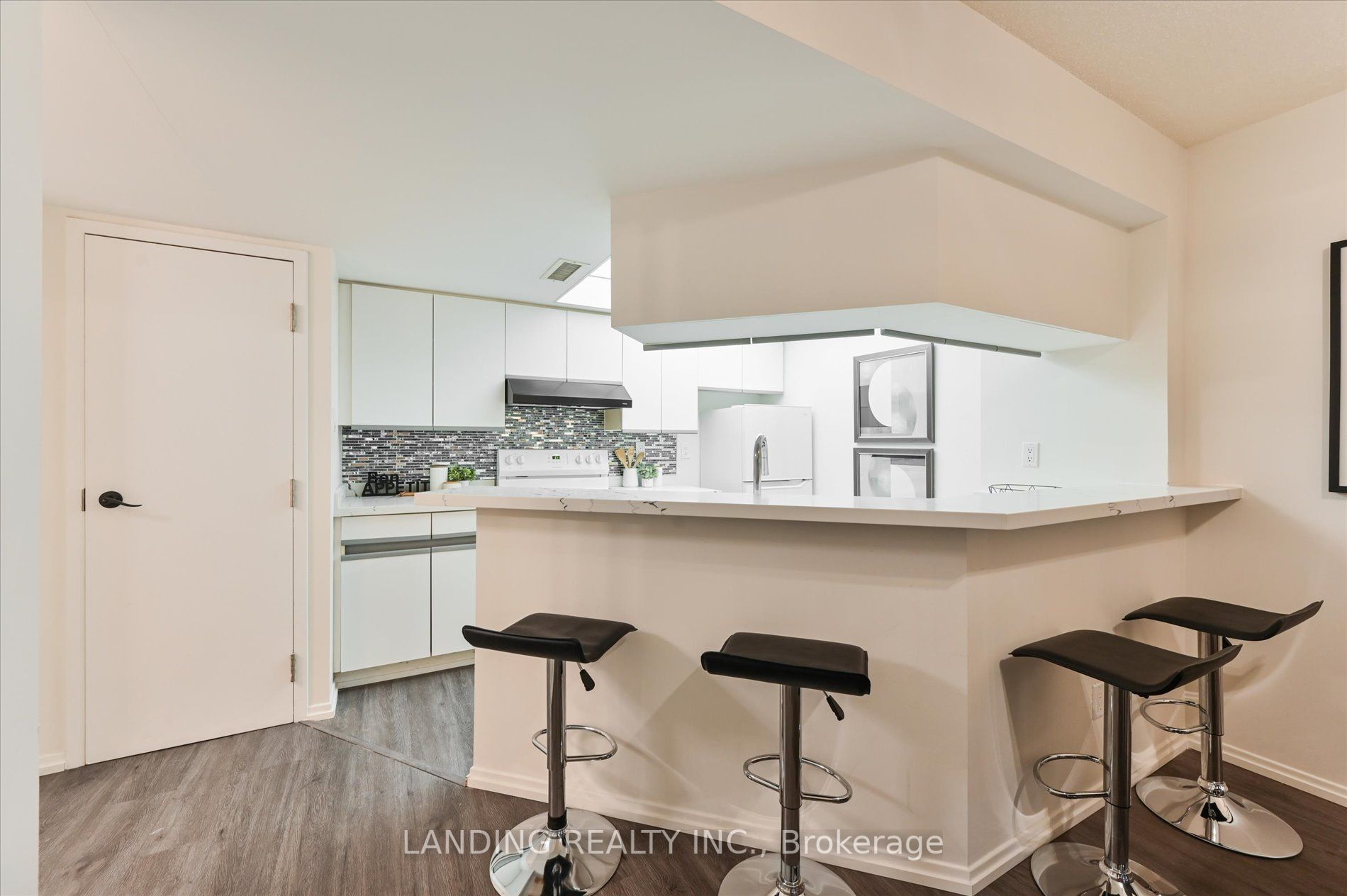 1001 Bay St, #1009