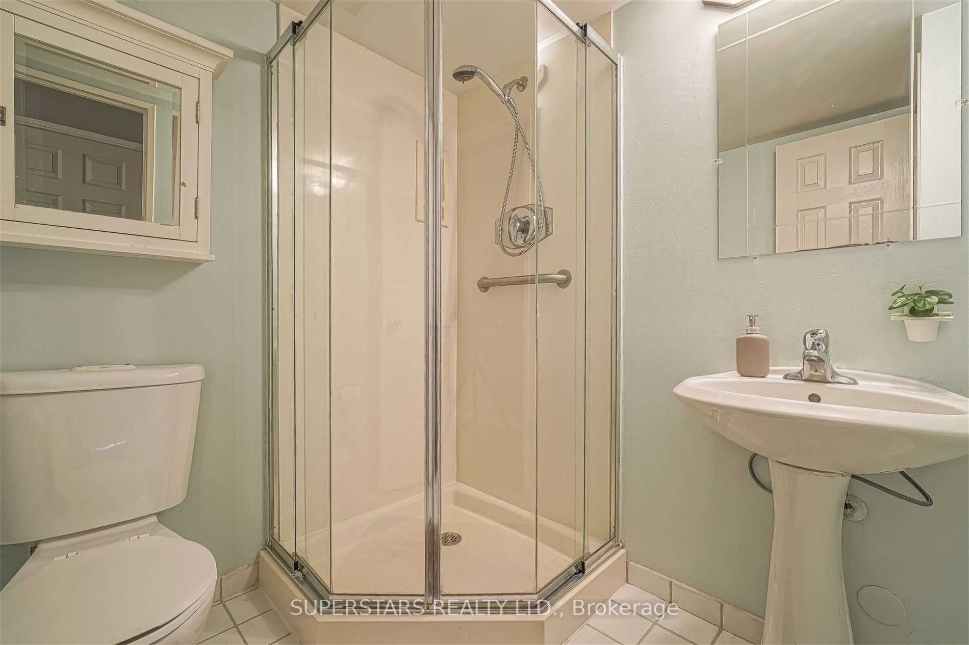 100 Upper Madison Ave, #301