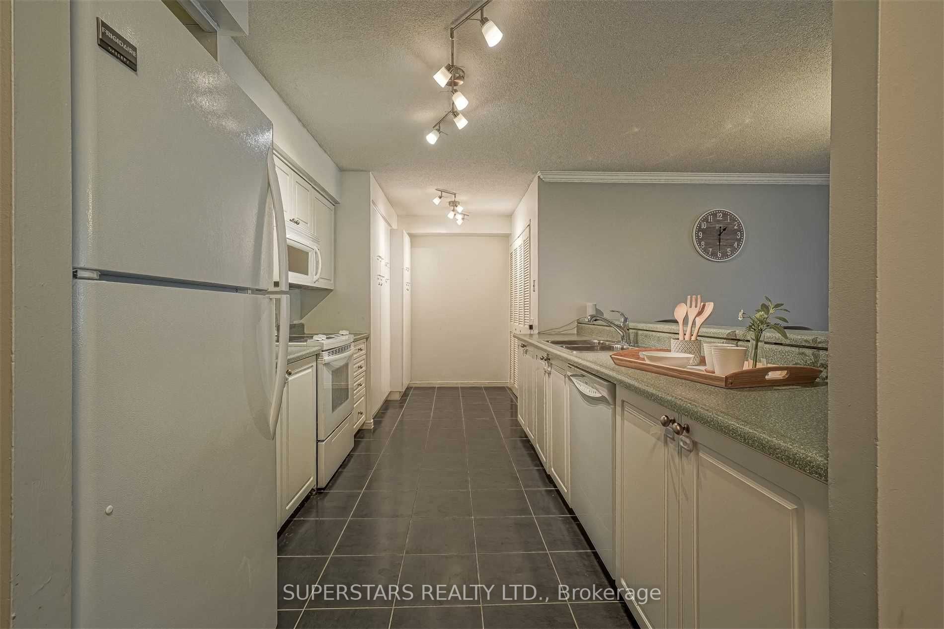 100 Upper Madison Ave, #301