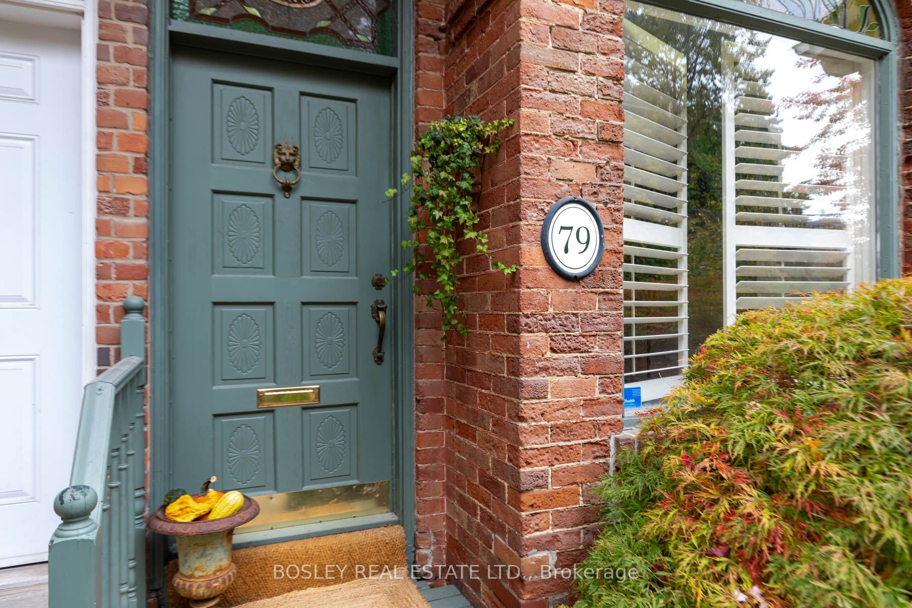 79 Seaton St