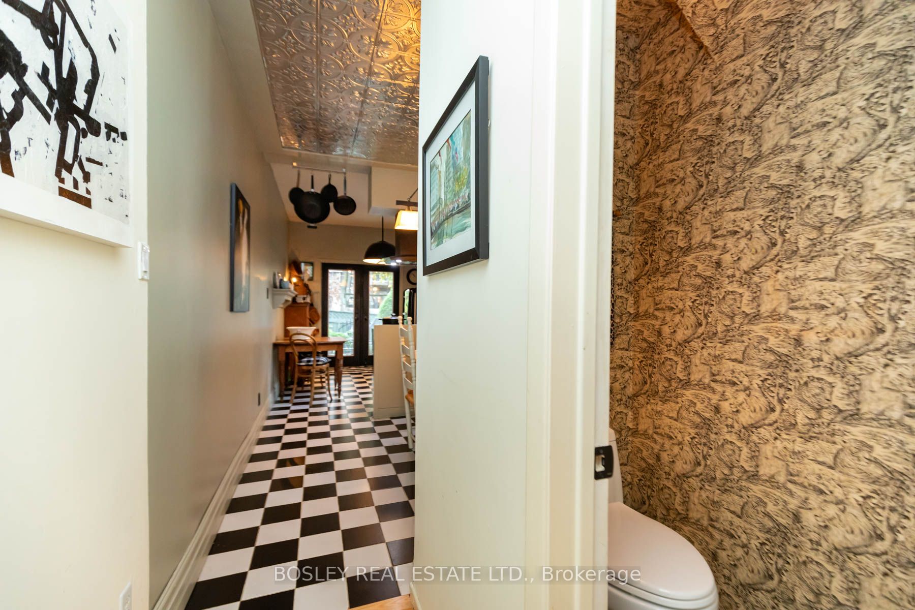 79 Seaton St