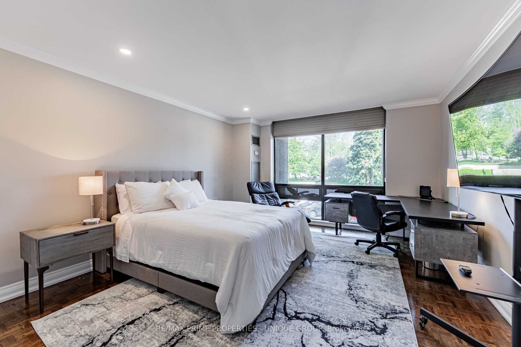 619 Avenue Rd, #201
