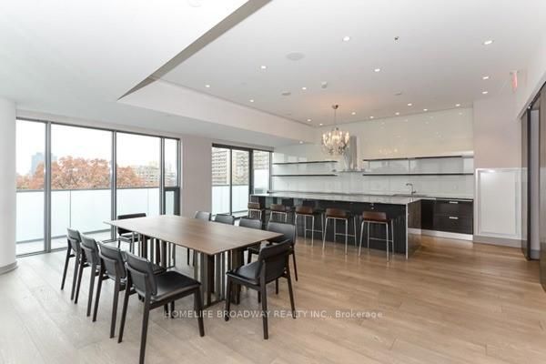 1815 Yonge St W, #2105