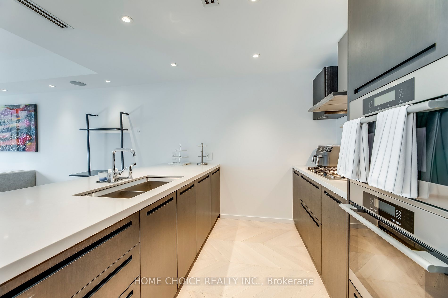 180 University Avenue, #2104