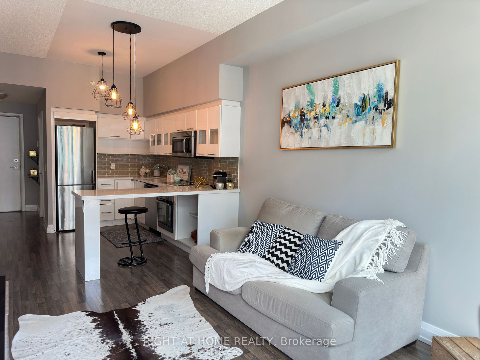 555 Wilson Ave E, #E615