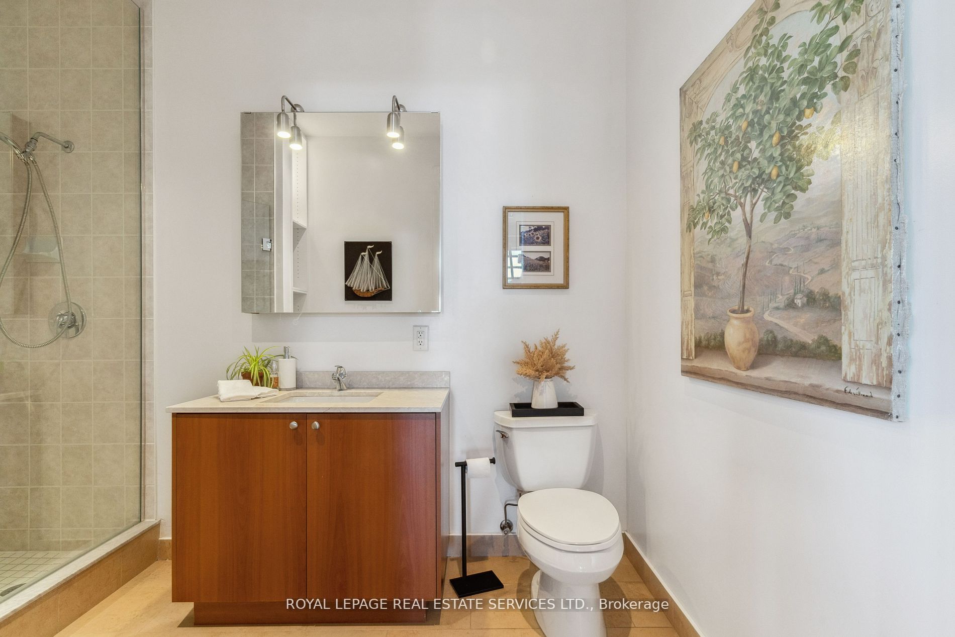 43 Hanna Ave, #306