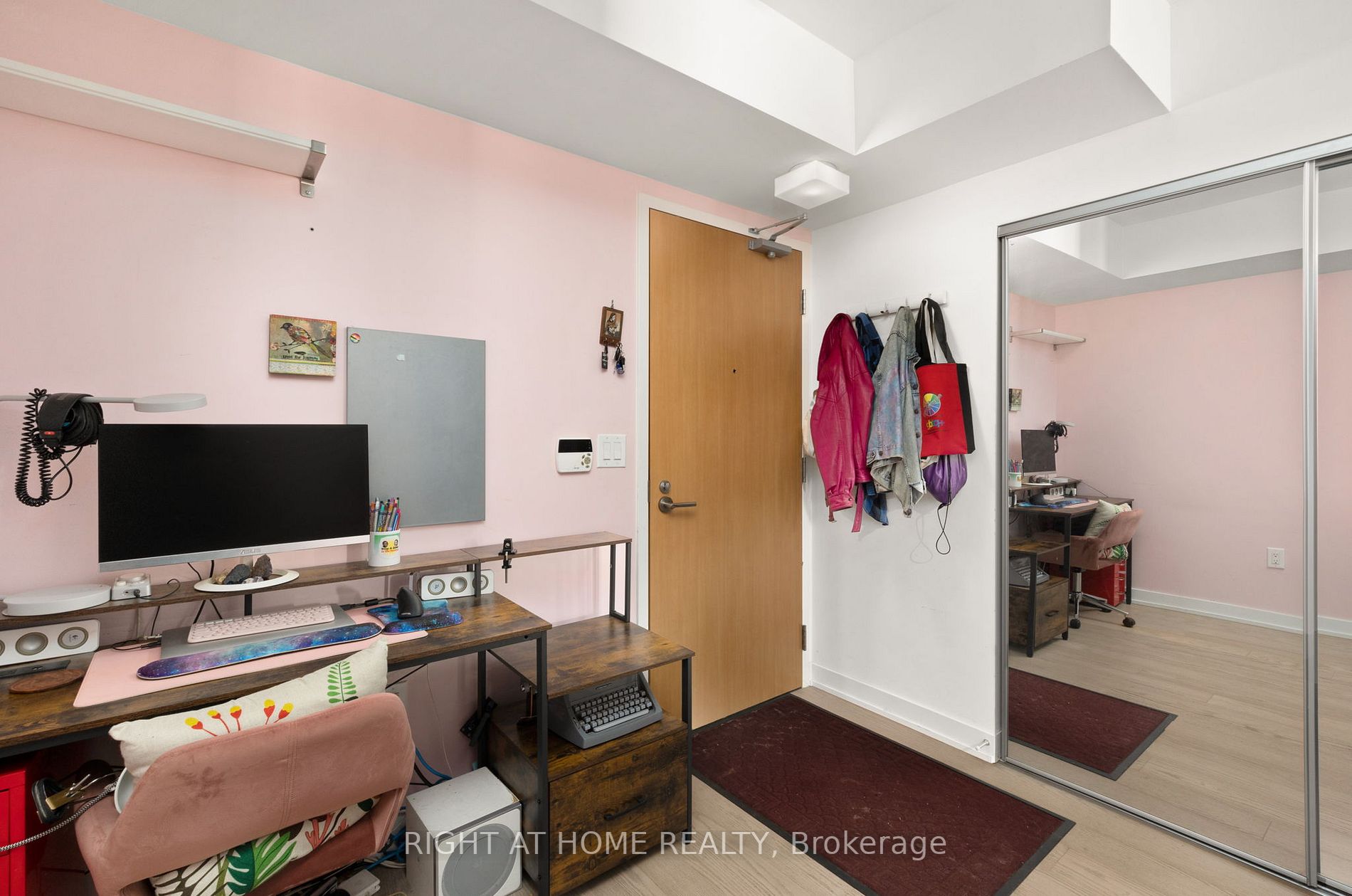 11 Wellesley St W, #1909