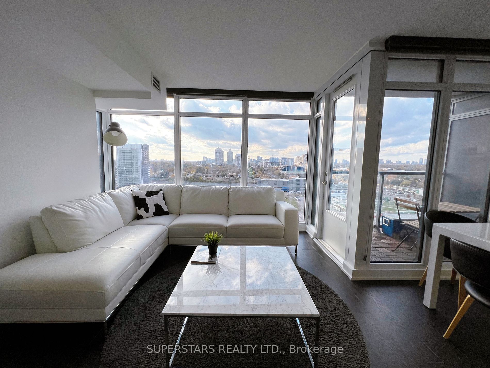 72 Esther Shiner Blvd, #2107