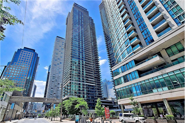 33 Bay St, Toronto