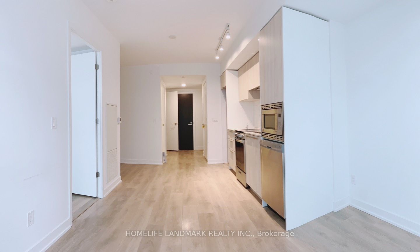 501 Yonge St, #1403